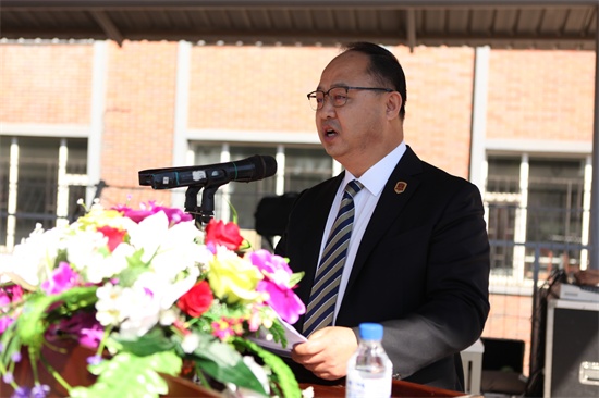 欧博abg官方网站董事长、校长郑立国致辞(刘华清 摄).JPG